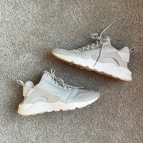 Nike Air Hurache Ultra - Picture 1 of 8
